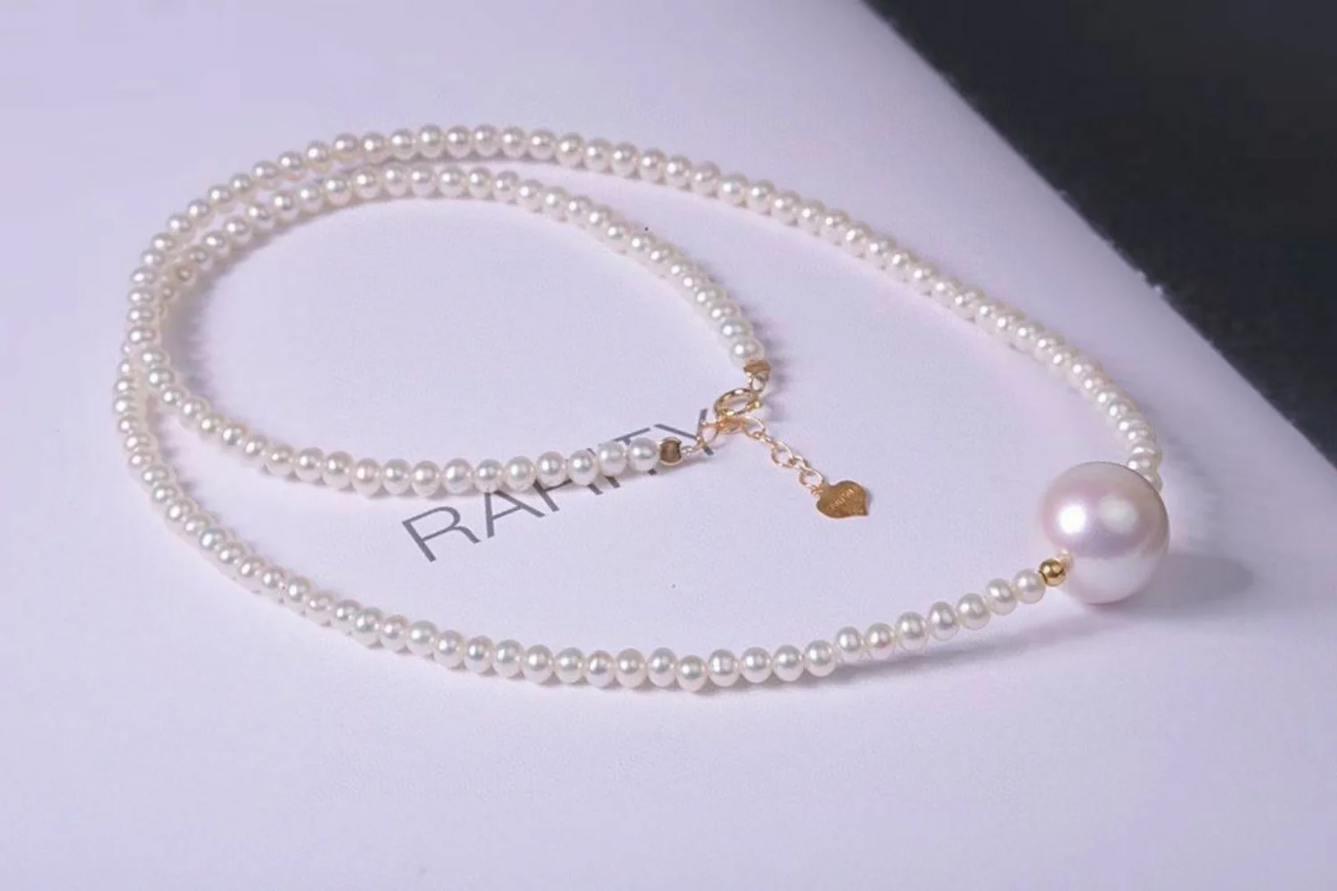 

Elegant 5-10mmsouth Sea White Pearl Necklace 18''