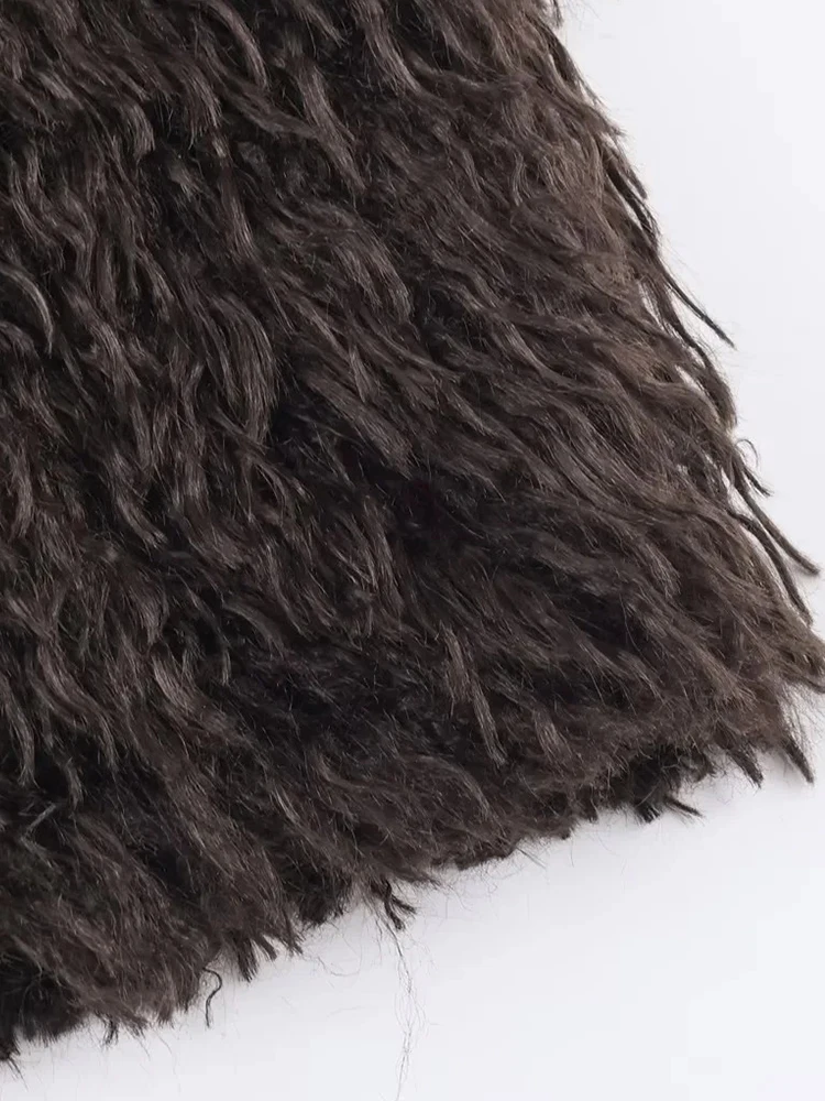 أزياء براون فو الفراء معطف المرأة جولة الرقبة فضفاضة طويلة الأكمام سميكة أفخم سترة قصيرة شتاء جديد