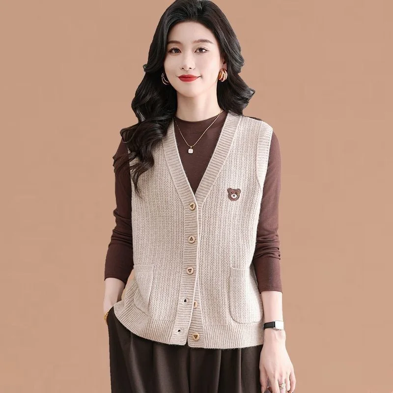

Autumn and Winter Women's New Style Stitched V-neck Button Fashion Solid Color Versatile Loose Knitted Sleeveless Vest Top