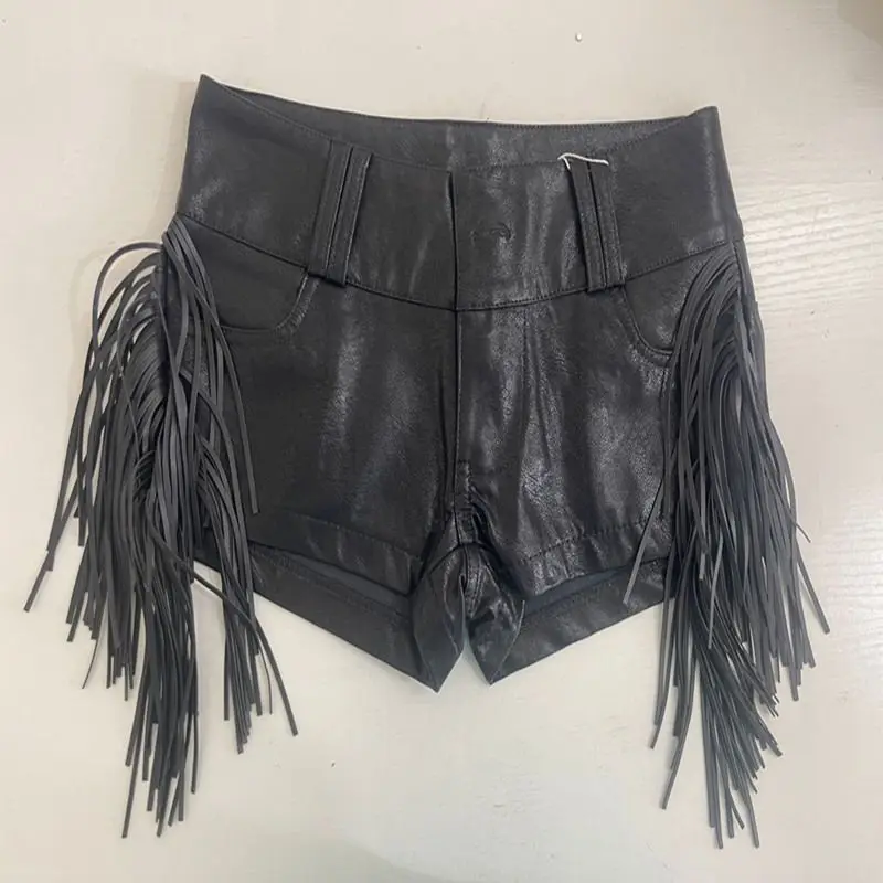 가을 새로운 Y2k PU 가죽 반바지 여성 낮은 허리 섹시한 프린지 엉덩이 래핑 된 블랙 슬림 부티 반바지 나이트 클럽
