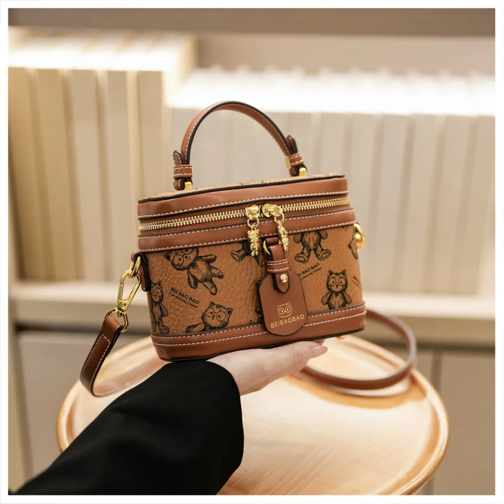 

‌Stylish Box Bag for Women - Crossbody/Shoulder/Handheld Multi-Way Purse, Spacious Makeup Bag Lightweight Daily Use