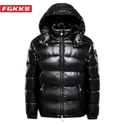 FGKKS 2024 Outdoor Casual Down Jacket For Men Ciepły, dopasowany płaszcz z kapturem Wysokiej jakości design Streetwear Kurtka puchowa dla mężczyzn