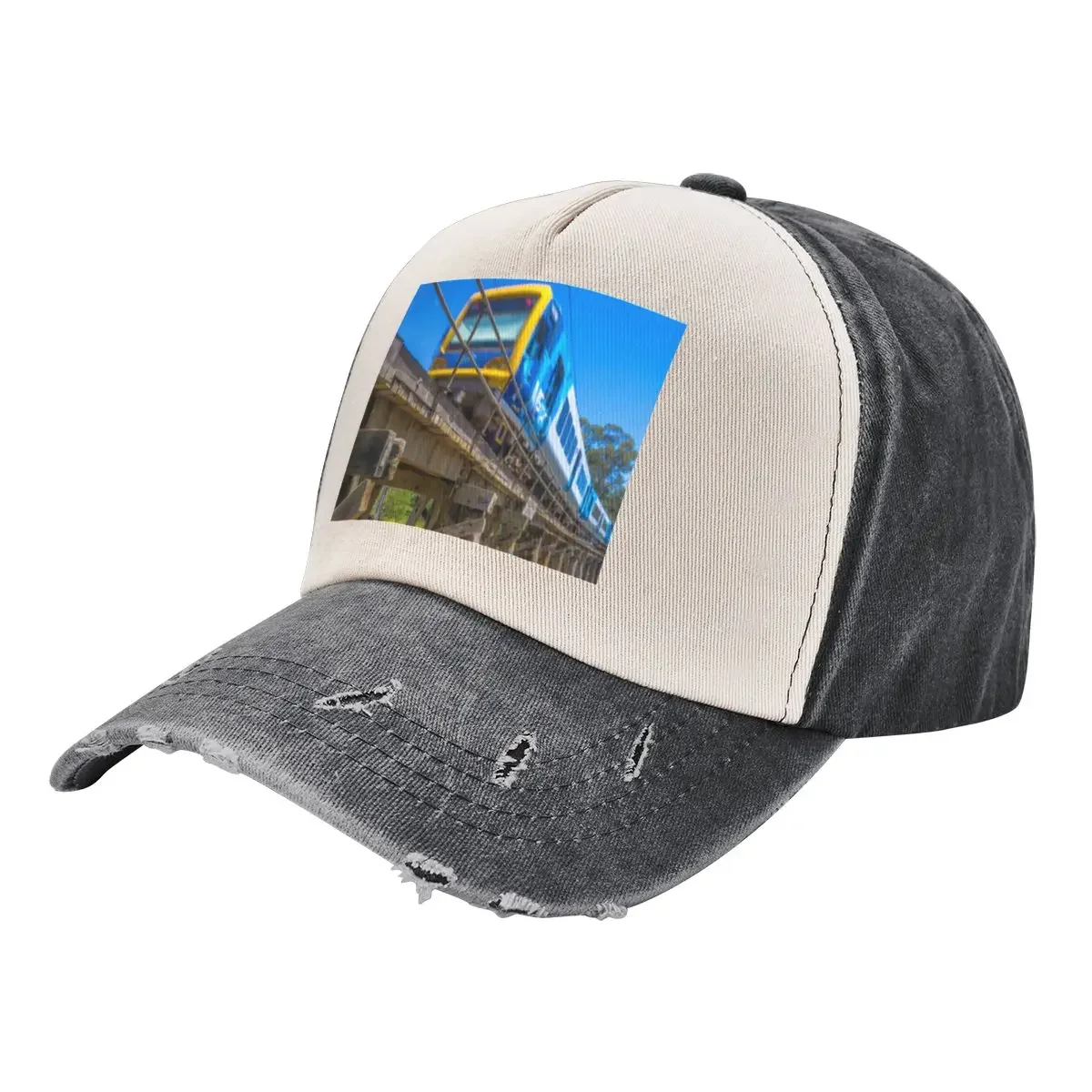 Melbourne Metro Train on Trestle Bridge - Eltham, Victoria Baseball Cap custom Hat Mountaineering Sports Cap Golf Men Women's