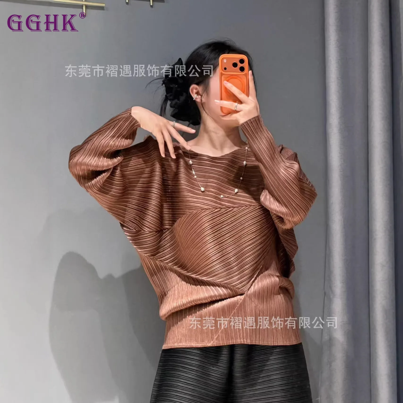 

Unique Casual Women T-shirt Solid Color Round Neck Long Sleeved Loose Oversized Elastic Comfortable Fabric Female T-shirt