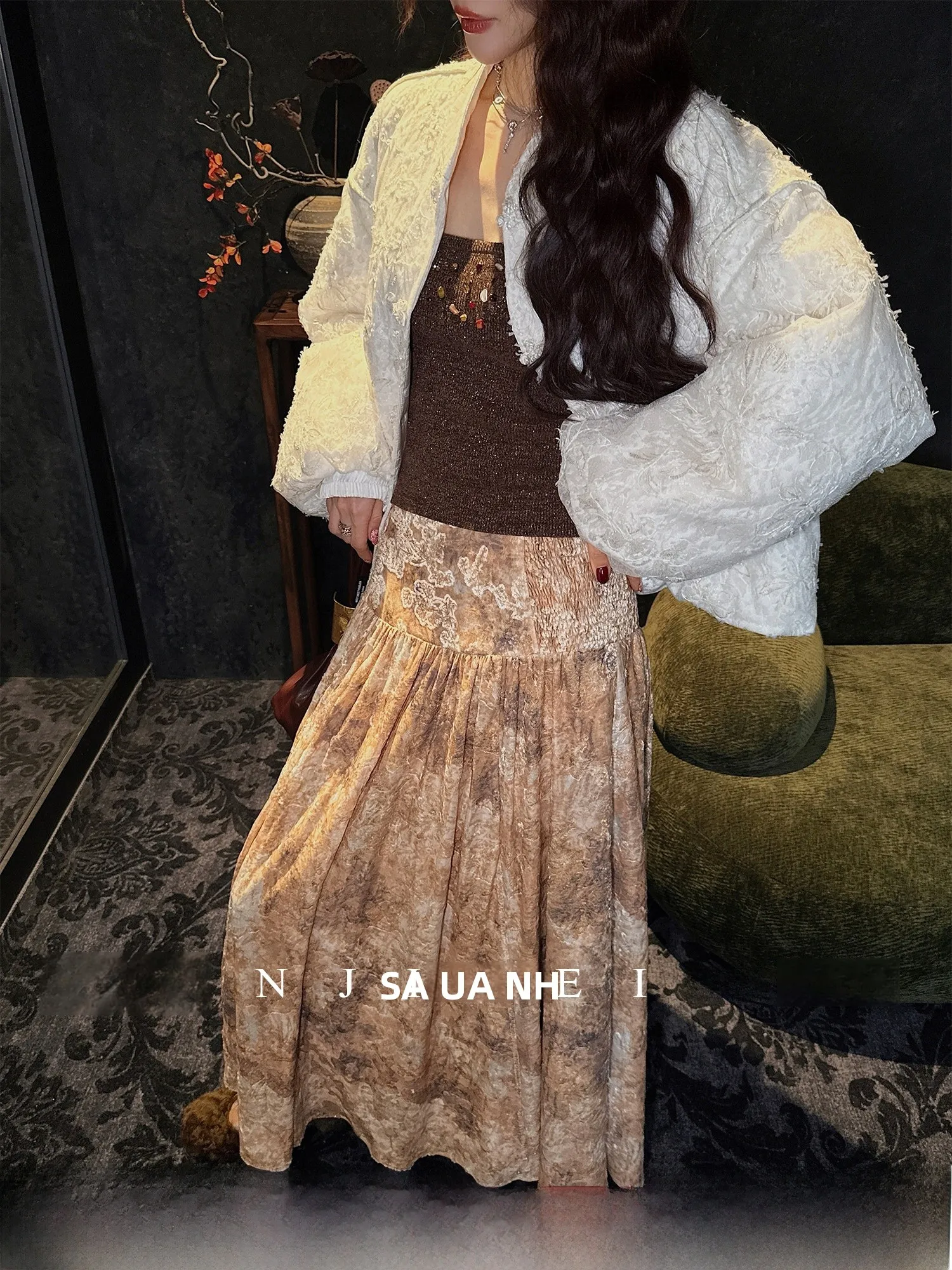 

Новая китайская зимняя бархатная юбка-макси Anji Bla Flower, женская юбка А-силуэта, очень привлекательная