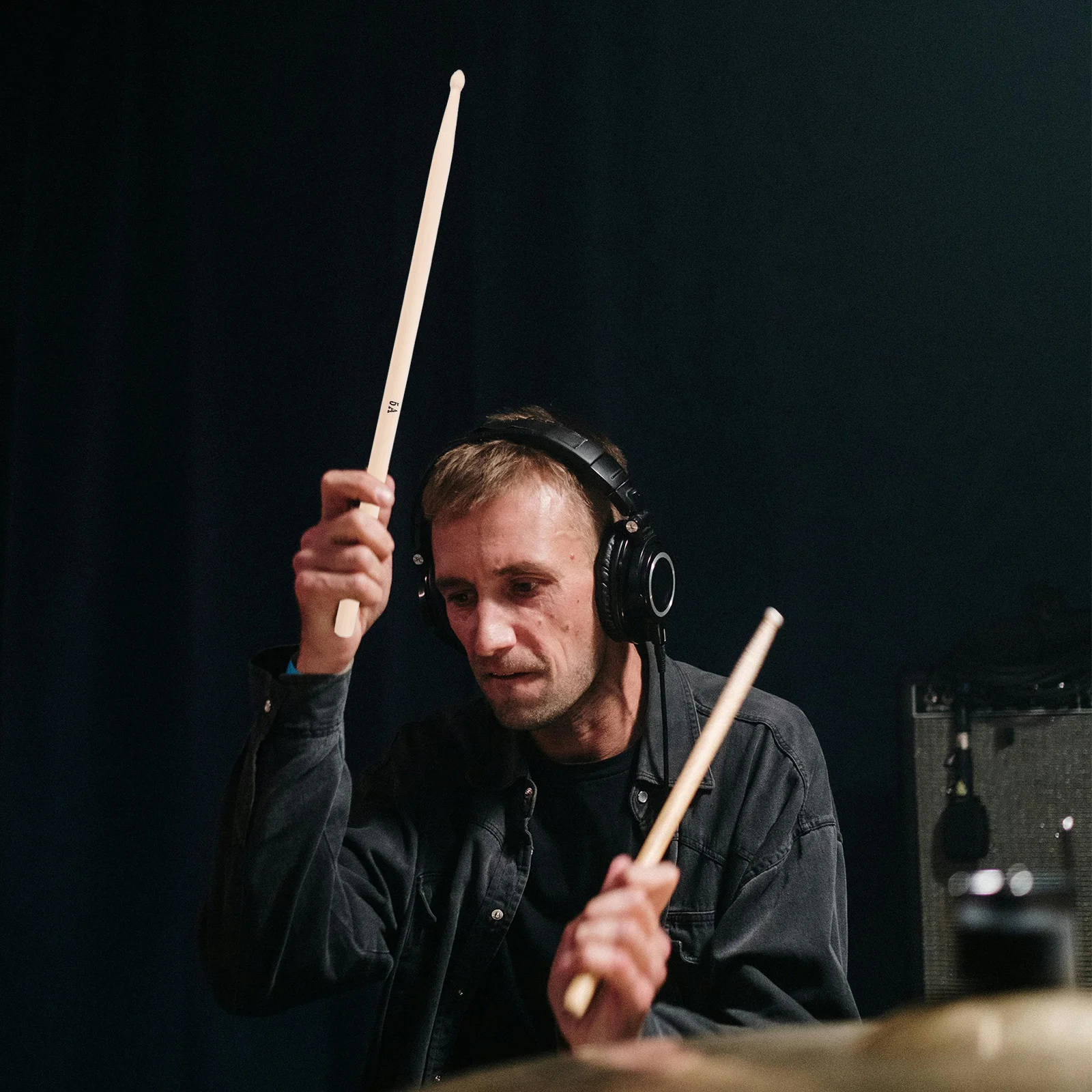 

1Pair Oak Drumsticks 5a Smooth Wooden Percussion Sticks Practical Universal Drum Accessories for Stage Performance