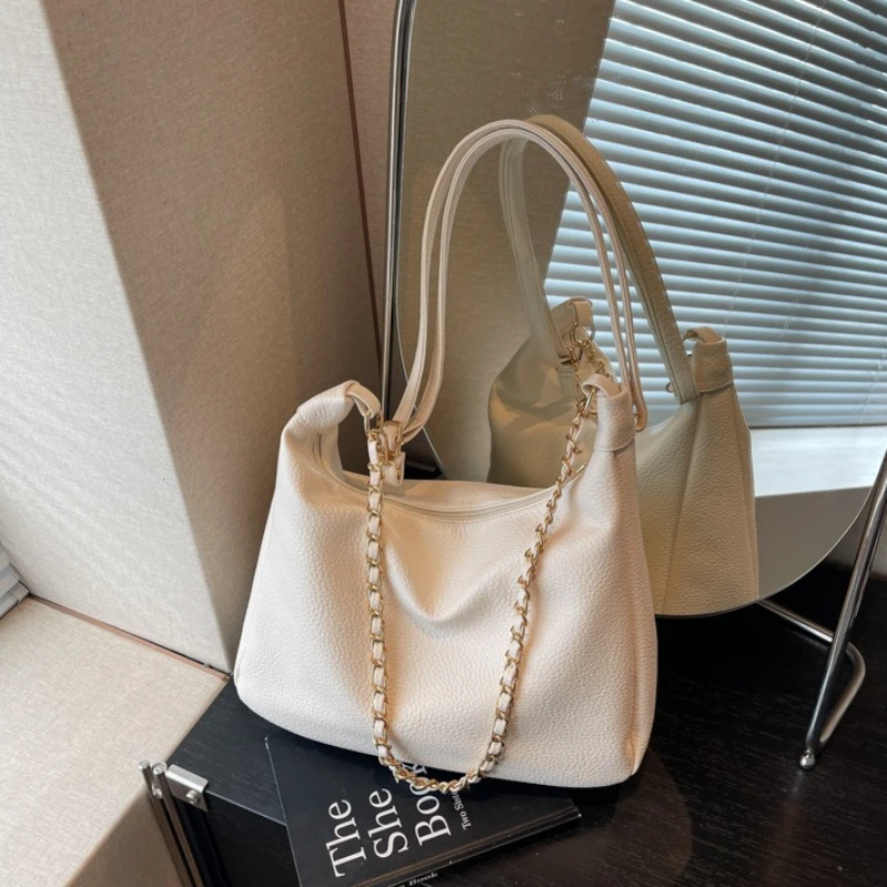 

Women's Shoulder Tote Bag with Chain Strap Large Capacity Underarm Commuter Elegant Minimalist Casual Everyday