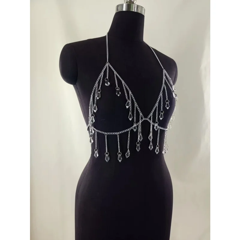 Damen-Körperkette mit Kristallquasten, verstellbares Metallketten-BH-Oberteil, glitzernder Strass-Körperkettenschmuck für Party-, Festival- und Rave-Outfits – Detail 4