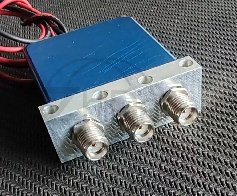 0-18GHz 12V RF Coaxial Switch SMA Interface, R570412000 Radio Frequency Microwave Switch