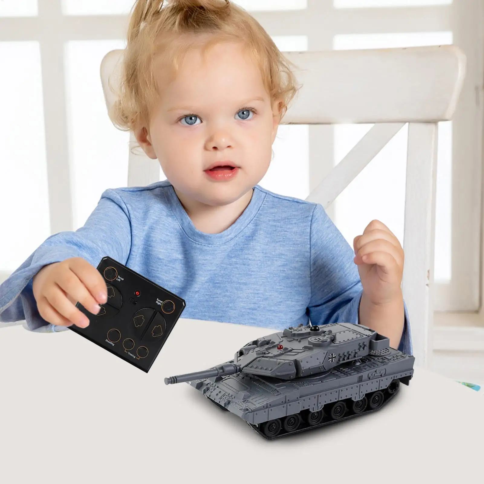 Voiture télécommandée avec réservoir jouet, modèle de voiture Rechargeable 2.4Ghz avec Rotation à 360 degrés pour course de loisir, jeu en plein air pour enfants