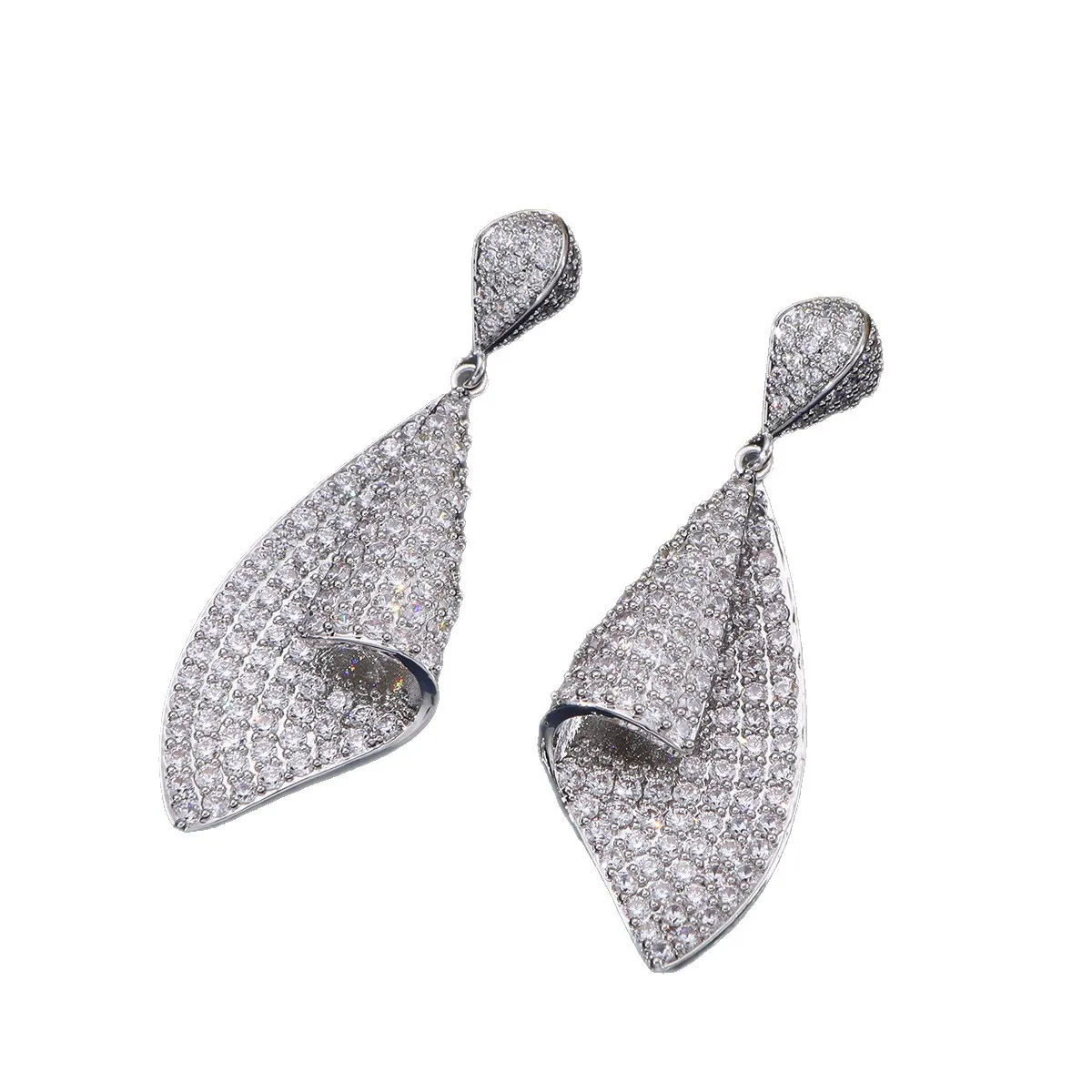 

Women Luxury Full Inlaid Cubic Zirconia Stud Earrings 925 Silver Pin Heavy Craft Elegant Charm Fashion Party Fine Jewelry