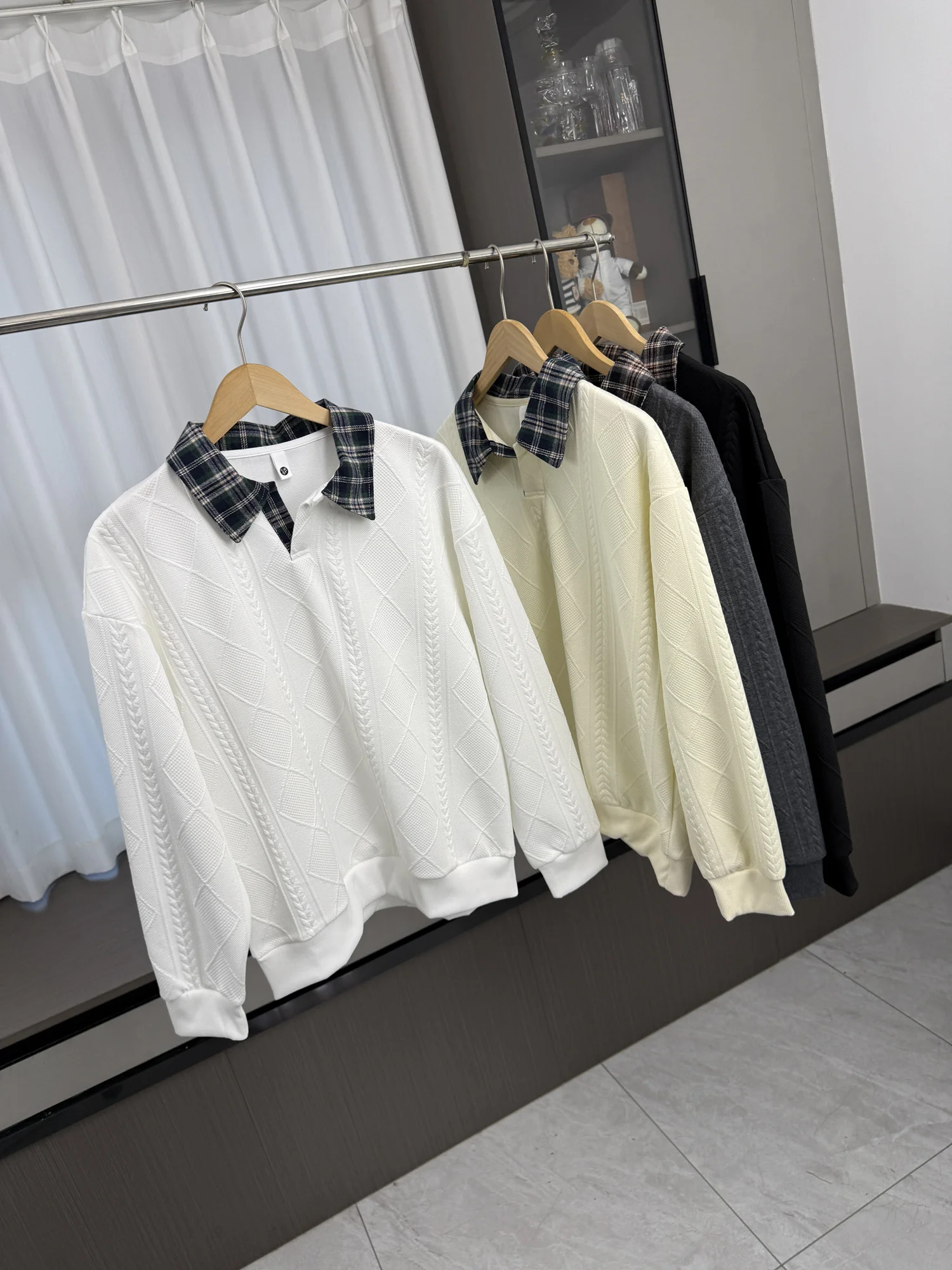 

Men's Plaid Shirt Collar Hoodie Fake Two-Piece Design Spring Casual Long Sleeve Anti-Wrinkle Comfortable Fit Shoulder-Length ...