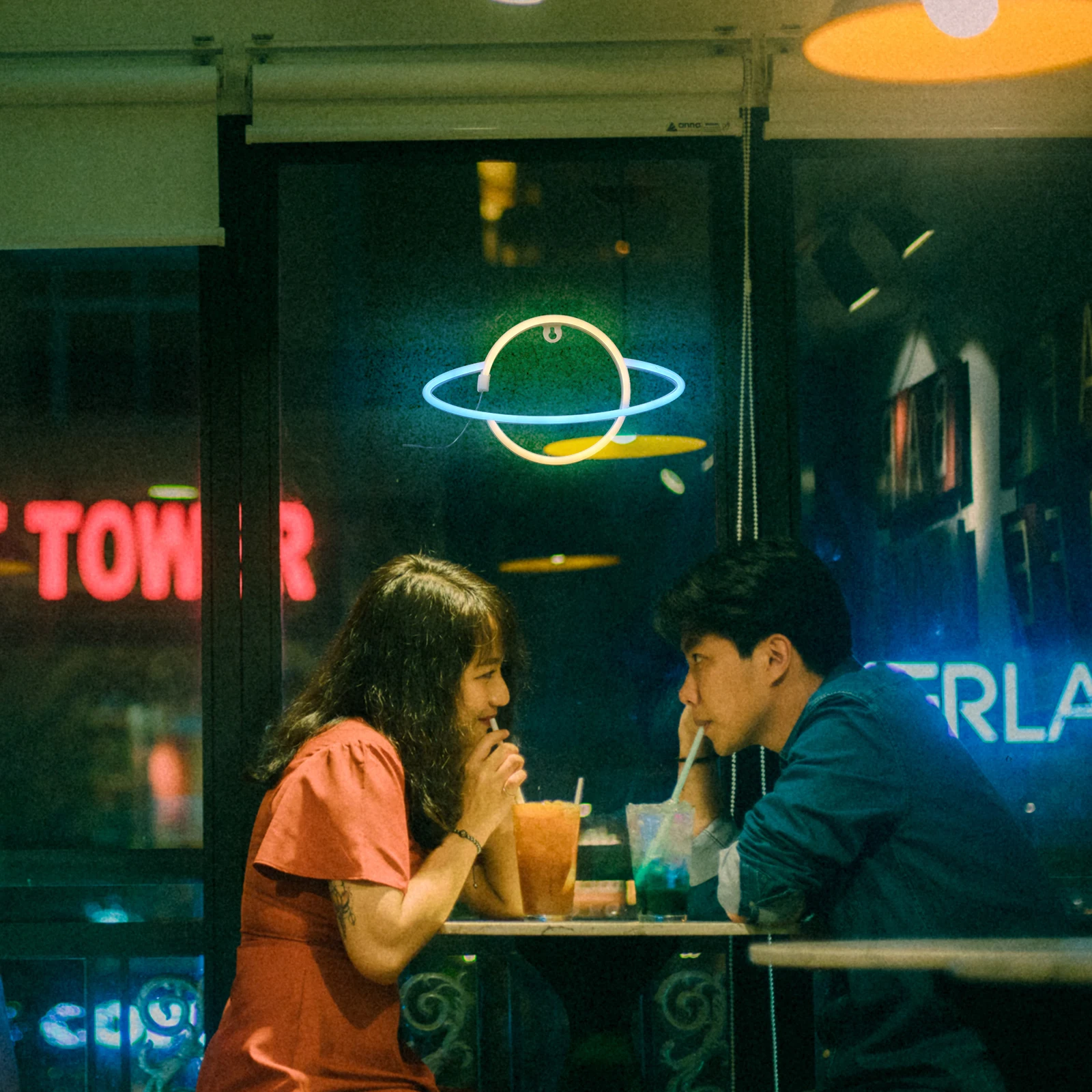 

Светодиодные фонари планетарной формы, декор со звездами, проектор для спальни, гостиной, Вселенная, лампа, ночная солнечная система, эффект сценического освещения