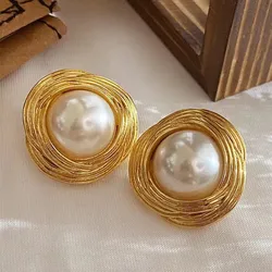Vintage Metal Pearl Earrings for Women European And American Style Personality Daily Jewelry Accessories