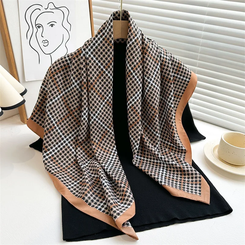 2024 Popular 90*90cm Beach Scarves Houndstooth Square Kerchief Style Women Luxury Headscarf Design Sunscreen Silk Hijab Tie Bag