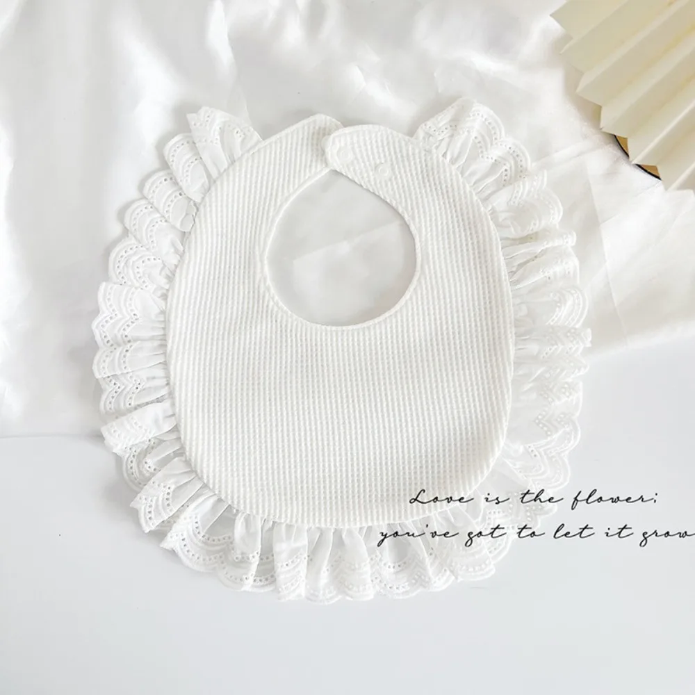 INS Style U-shaped Baby Cotton Bibs Waterproof Floral Baby Drooling Bibs Lace Feeding Saliva Towel Cloths Feeding Accessories