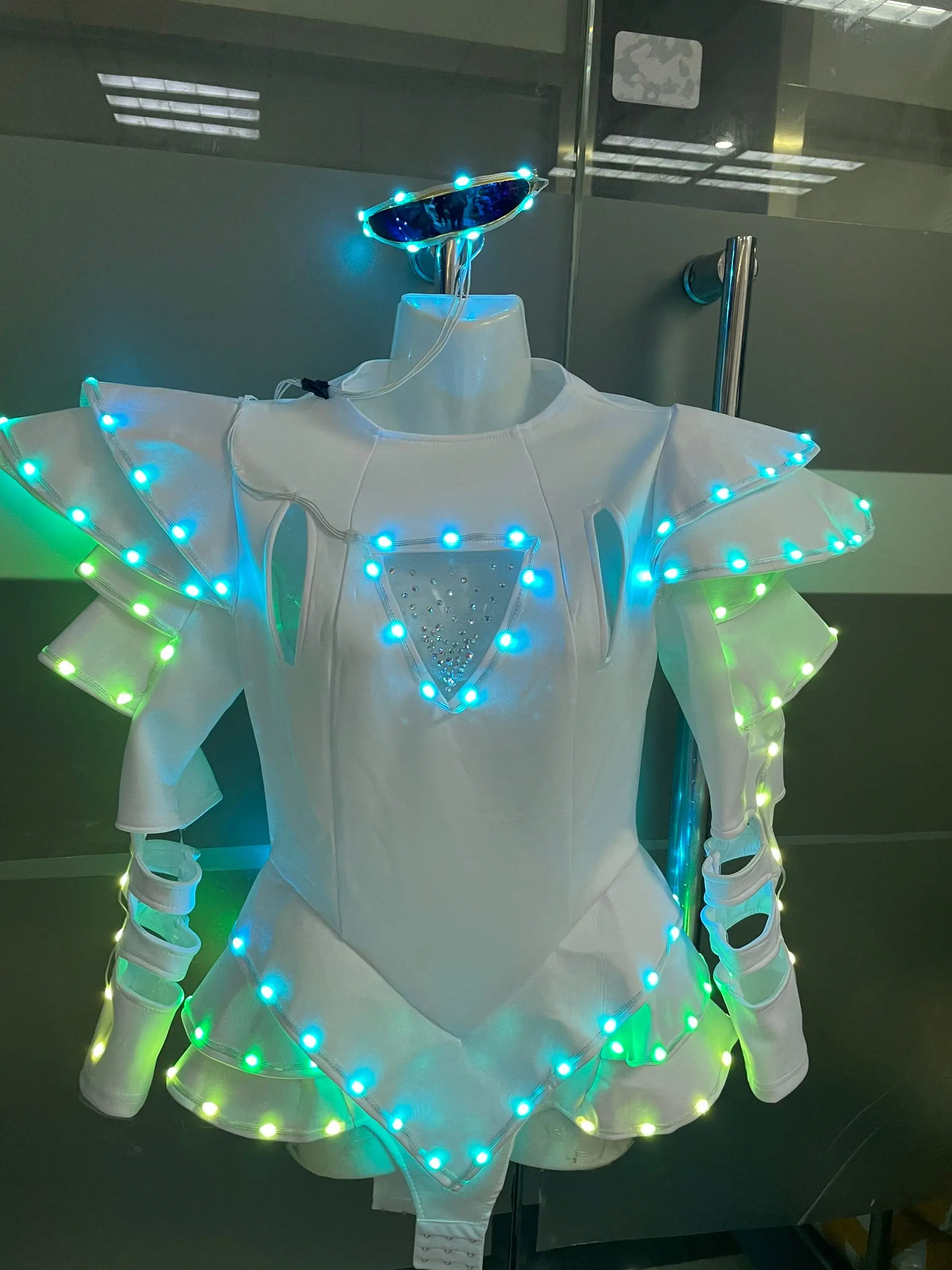 LED Female Warrior Suits Luminous Costume Suits Light Clothing For Women Ballroom Dance Glowing Dress China Ladies Accessories