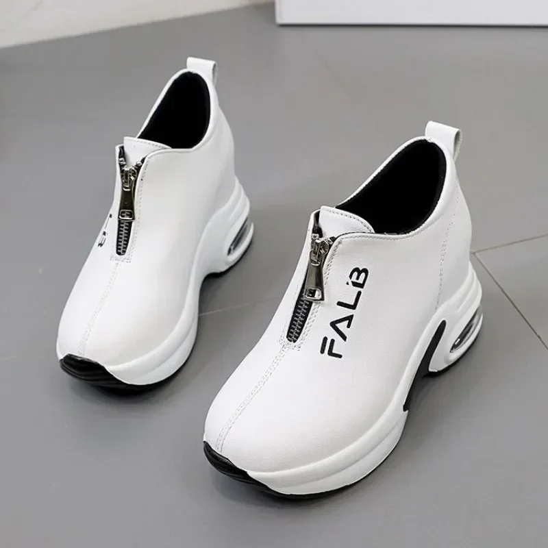 2023 Black Women Sneakers with Platform Wedge Sneakers Women Shoe Casual Lady Vulcanized Shoes White Height Increase Shoes Women