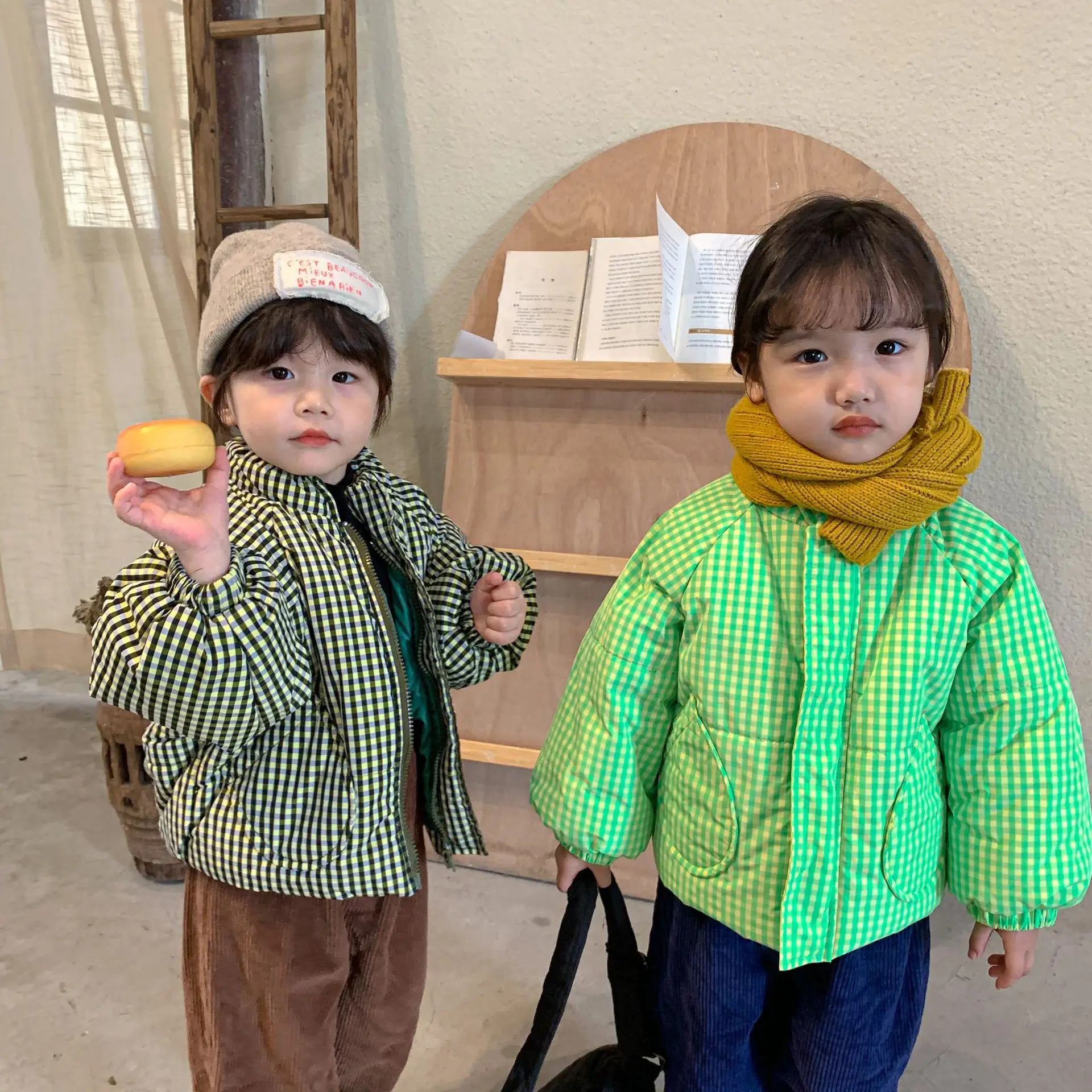 

Korean Childrens Winter Girls Jacket Thick Checkered Cotton Padded Warm Kids Girls Jacket Toddler Girls Short Bread Jacket