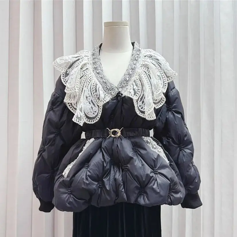 Winter New Light Luxury Elegant Women padded jacket Design Sense Spliced Lace Short Coat Thickened Cotton Coat Y4495