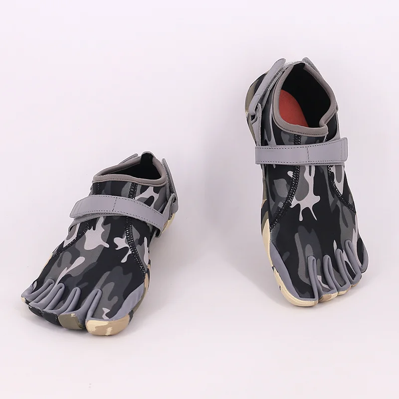 Best Selling Squat Hard Pulling Shoes Neutral Soft Sole Indoor Fitness Shoes Black White Weightlifting Training Shoes