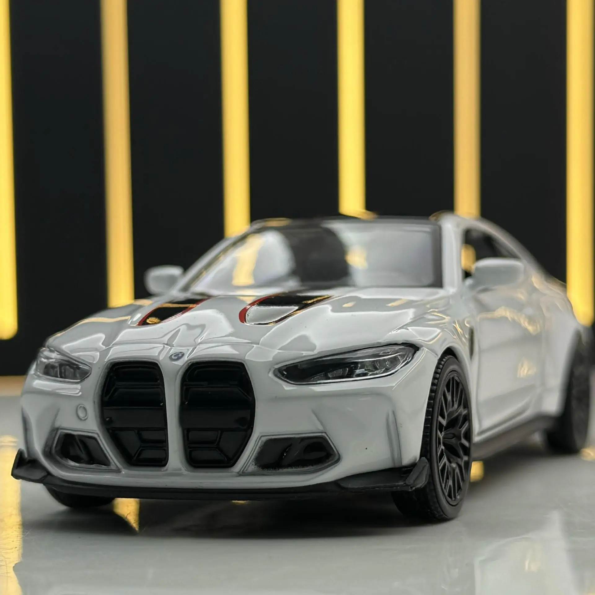 1:36 BMW M4 CSL Sport Car Alloy Diecast Car Model Toy With Pull Back For Children Gifts Toy Collection D163