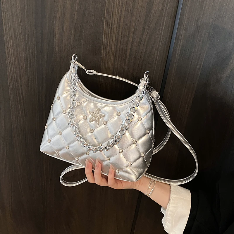 

Stylish Square Messenger Purse - High-End Crossbody Bag With Large Capacity And Retro Designer Letter Detailing