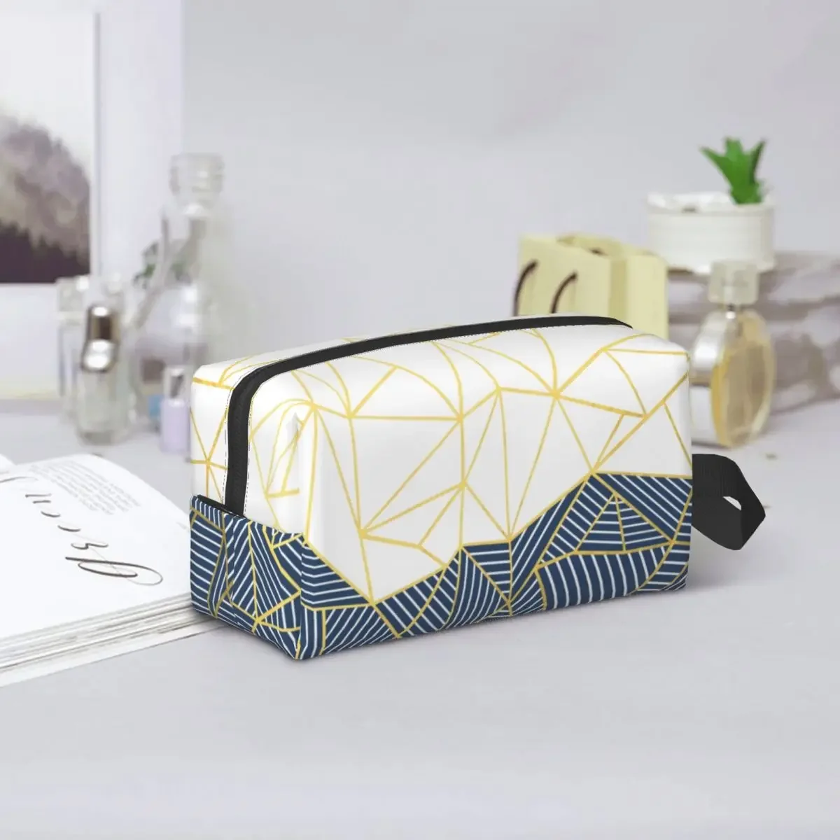Custom Travel Abstract Lines Navy And Gold Toiletry Bag Kawaii Makeup Cosmetic Organizer for Women Beauty Storage Dopp Kit Box image 5