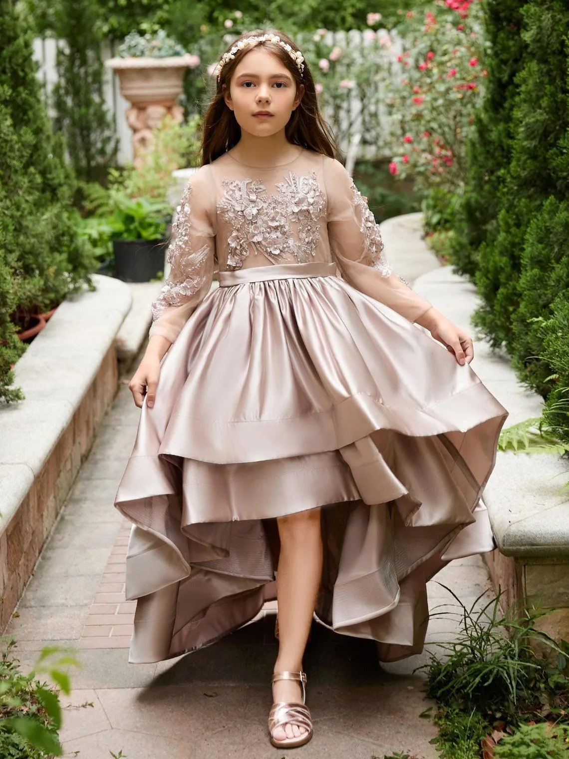 Flower Girl Dress Champagne Satin Mesh Long Sleeve Lace Embroidered Beauty Pageant Gown Asymmetric Layered Trailing Princess
