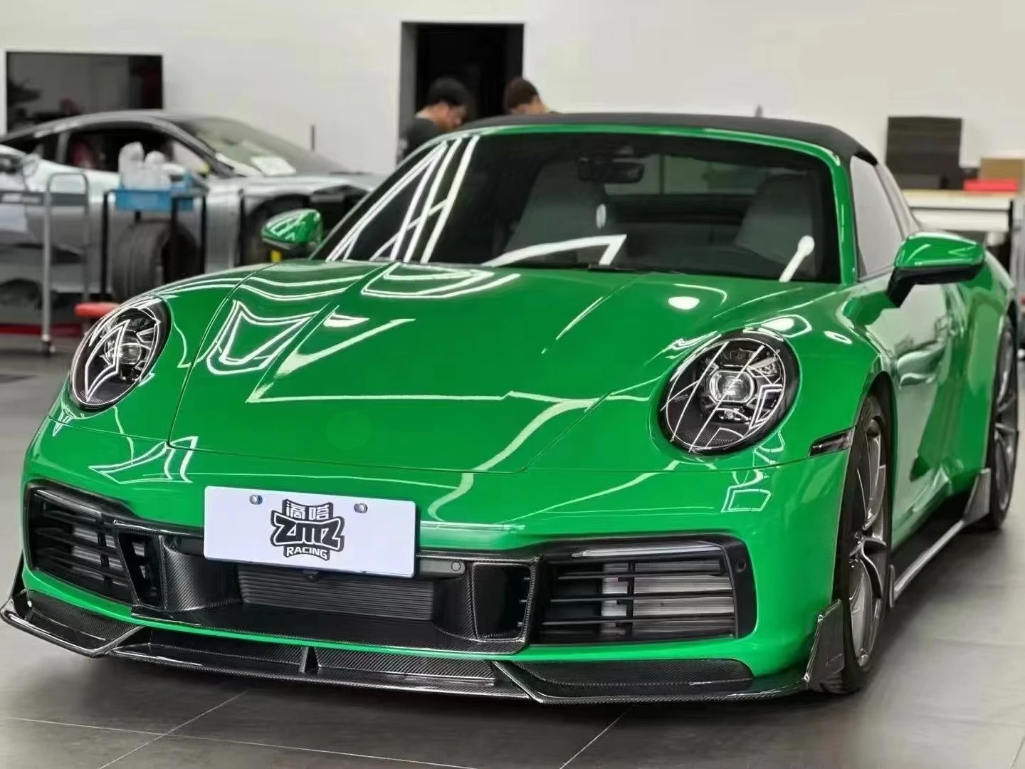 For 2020- Models with Lossless & Easy Installation LQ for 992 Upgrade Carbon Fibre Small Envelope Body Kit