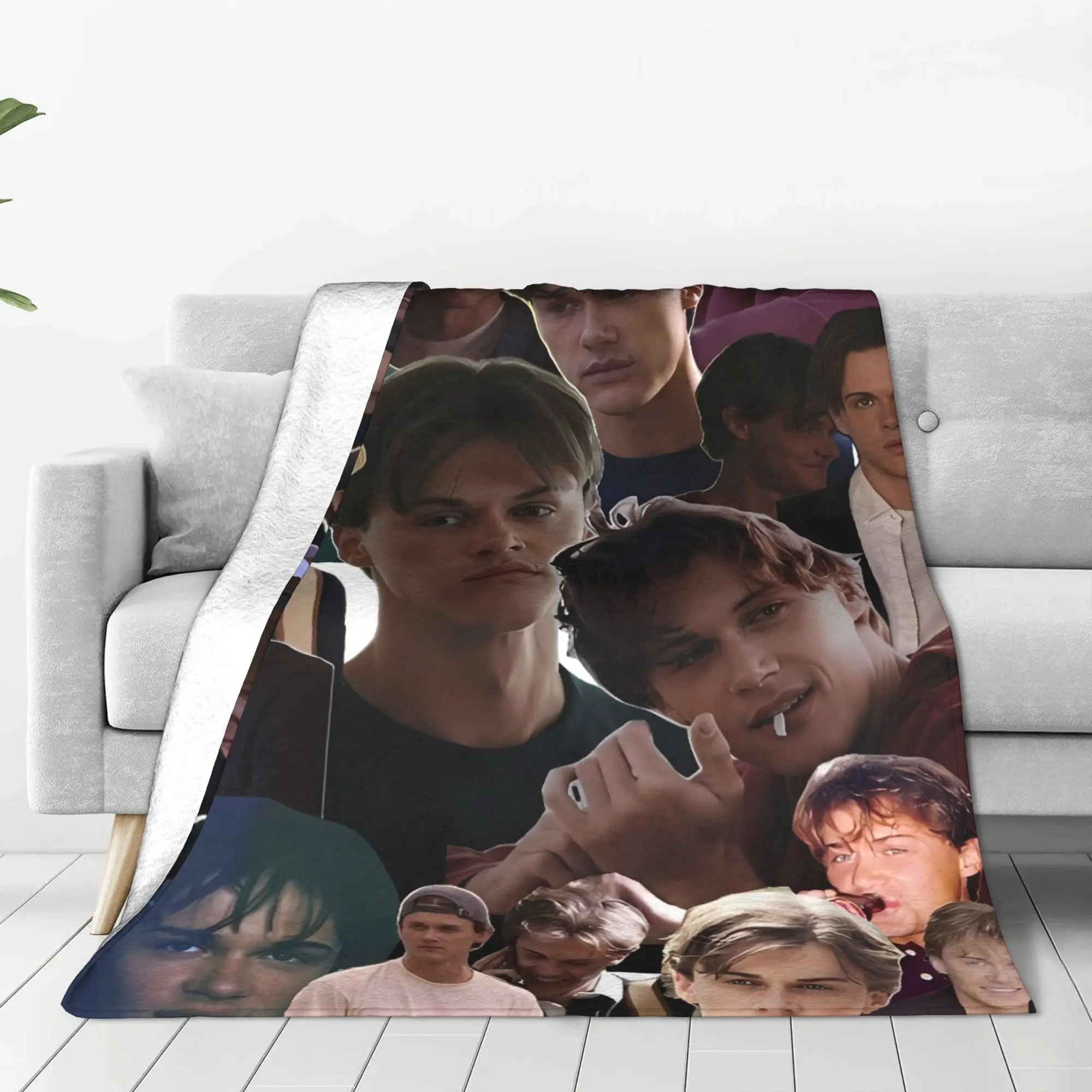 Conrad Fisher The Summer I Turned Pretty Blanket  Super Soft Print Plush Throw Blanket For Girls Boys Couch Chair Sofa Bed