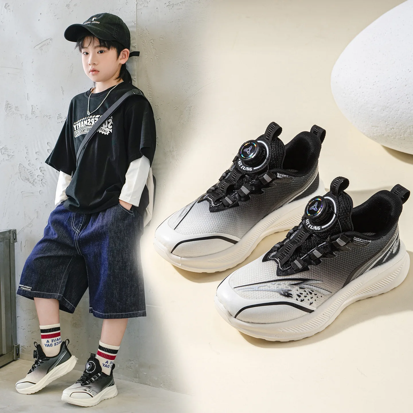 2025 New Style Children's Sports Shoes Boys Breathable and Wear-resistant Casual Shoes Teenagers Running Shoes
