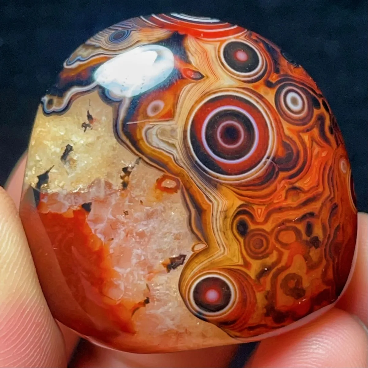 Stone Art Banded Agate Worry Stone, Translucent Beauty, Tumbled Polished, Collectible, Natural Stone, Crystal Collection