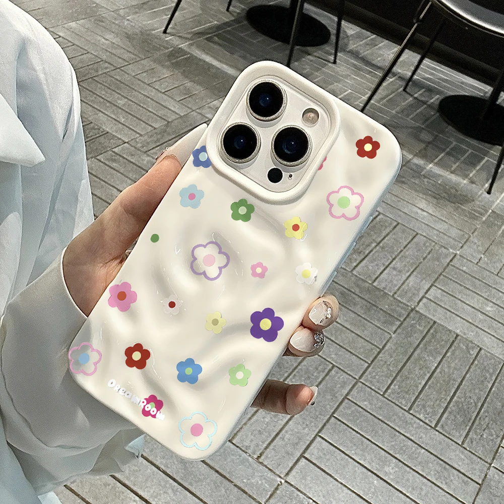 Minimalistisches Blumenmuster Koreanische Handyhülle für iPhone 17 16 15 14 13 12 11 Pro Max 14 15 Plus 17 Air Falten-Wellen Weiche Silikonhülle – Detail 4