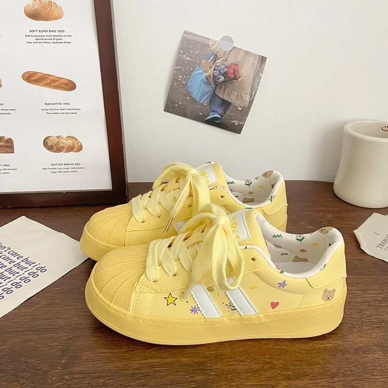 

Bestseller Girls Thick Sole Sneakers 2026 Spring Autumn New Casual Athletic Lightweight Student Versatile Shoes