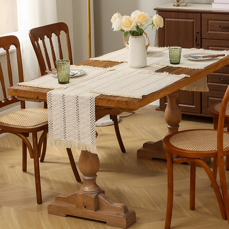 Ins-style American table runner made of cotton and linen with stripes and jute rope, solid color with tassels