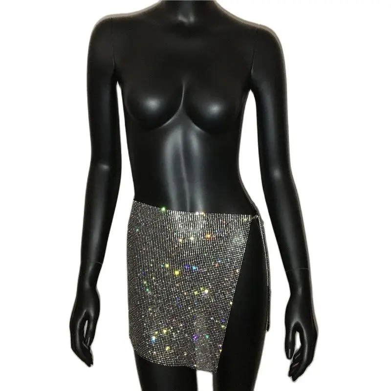 AKYZO ผู้หญิงเซ็กซี่ Clubwear แยก Rhinestone กระโปรงมินิ 2025 ใหม่หรูหราโลหะเลื่อม Glitter คริสตัลปาร์ตี้กระโปรงทอง/เงิน