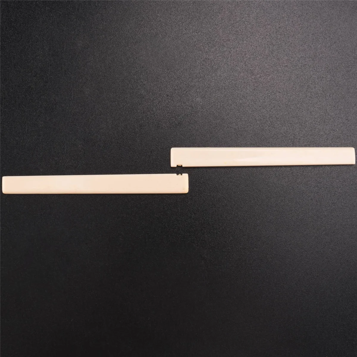 Ponte sela porca para guitarra clássica, peça sobressalente plástica bege, 2 pcs