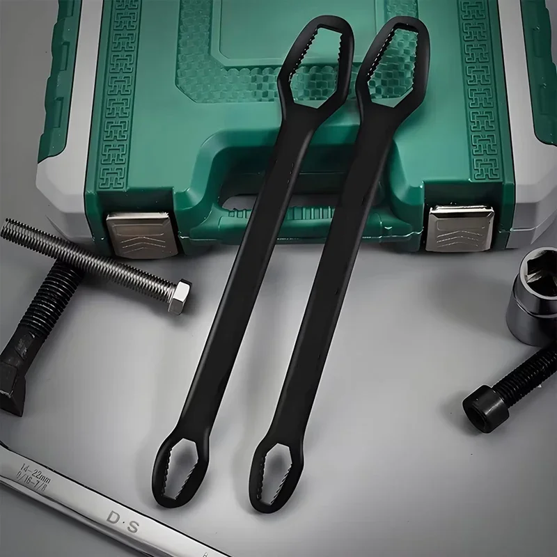 

Dual ended irregular wrench for household maintenance, double headed self tightening 8-22mm adjustable wrench