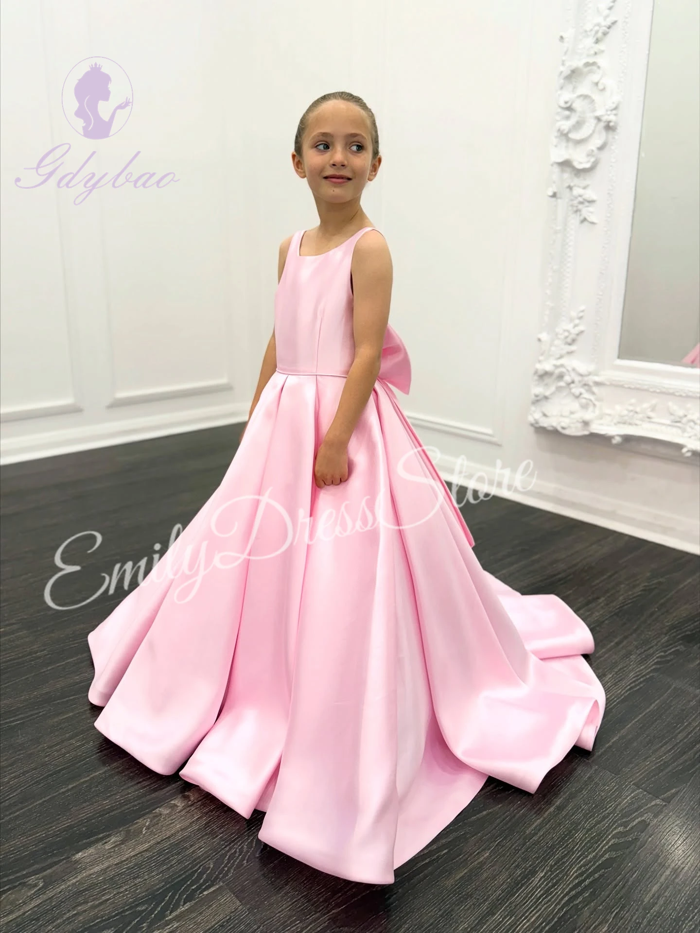 Customized Baby Pink Flower Girl Dress For Wedding Satin Suspenders Puffy Knee Length Simple Kids Birthday First Communion Gown