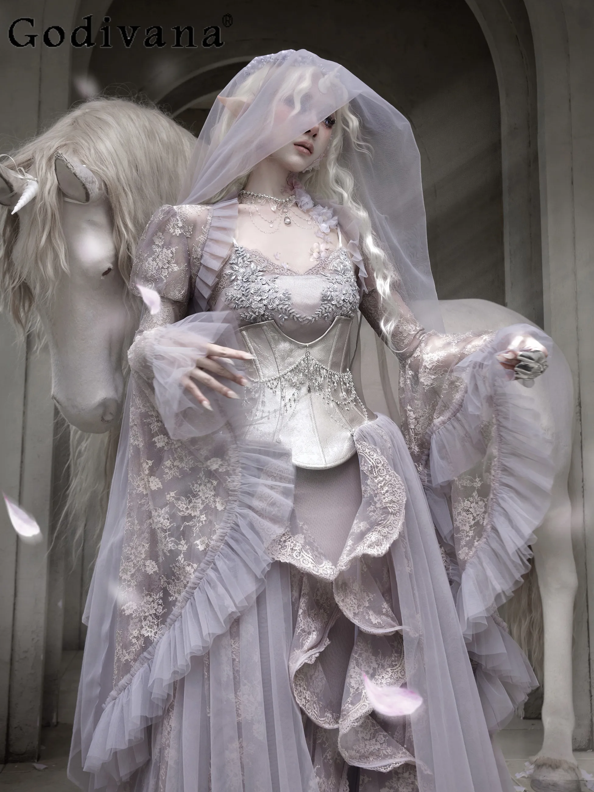 

Новинка Весна 2026: Оригинальный дизайн, женский укороченный жилет с кружевными рукавами-колокол и длинными рукавами, изысканная отделка, короткая куртка-шаль