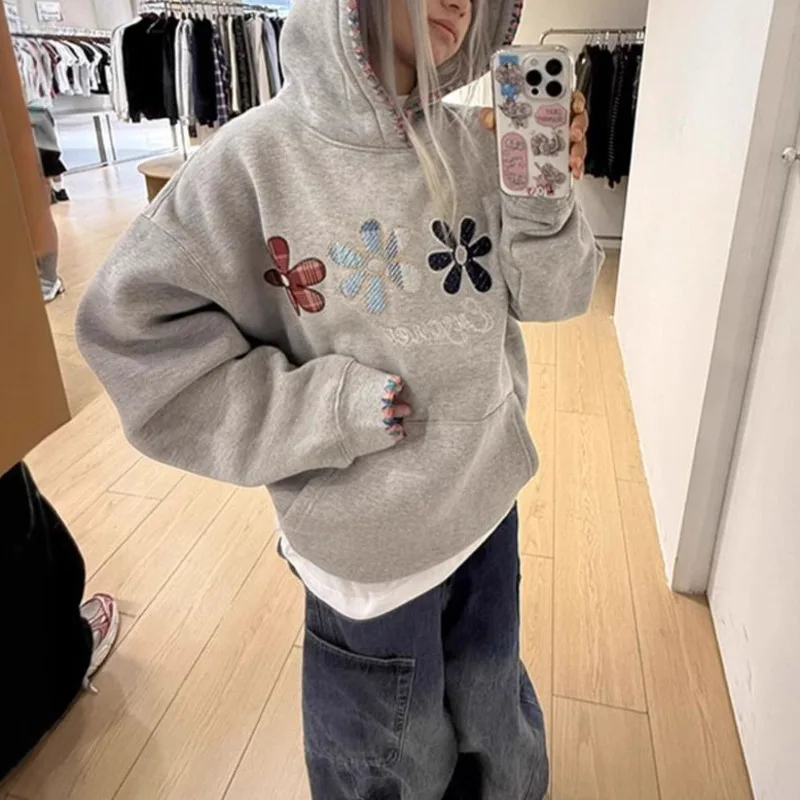

Street Small Flower Embroidery Hooded Sweatshirt Women Autumn Winter Grey Comfortable Keep Warm Multiple Styles Couple Hoodie