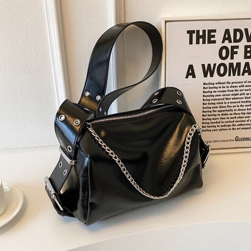 

2025 New Trend Wide Shoulder Bag for Women Large Capacity Casual Commuting Messenger Bags Fashion Chains One Shoulder Bag