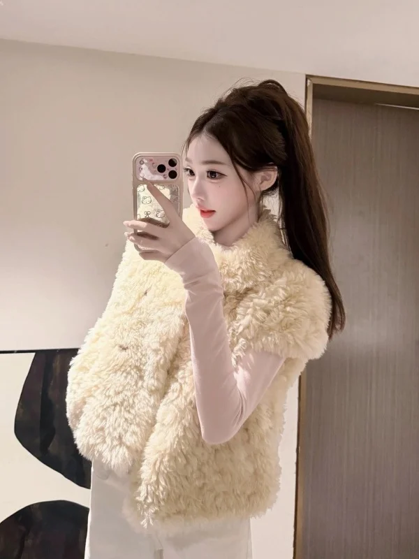 Sweet Style Short Leather Jacket Women's Autumn Winter Outerwear Integrated Fur Vest Coat Eco-friendly Material Loose Fit