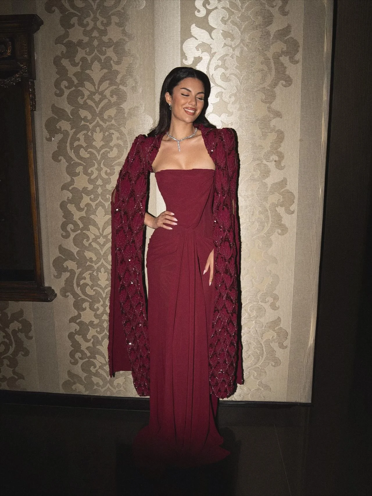 

Aenyrst Customized Red Chiffon Evening dresses Strapless Sweetheart Party Gown vestido de festa elegante feminino luxo 2025