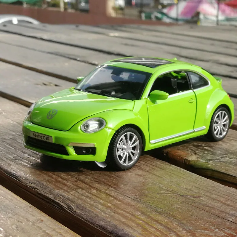 1:32 VOLKSWAGEN Beetle GSR High Simulation Diecast Car Metal Alloy Model Car Children\'s toys collection gifts A134