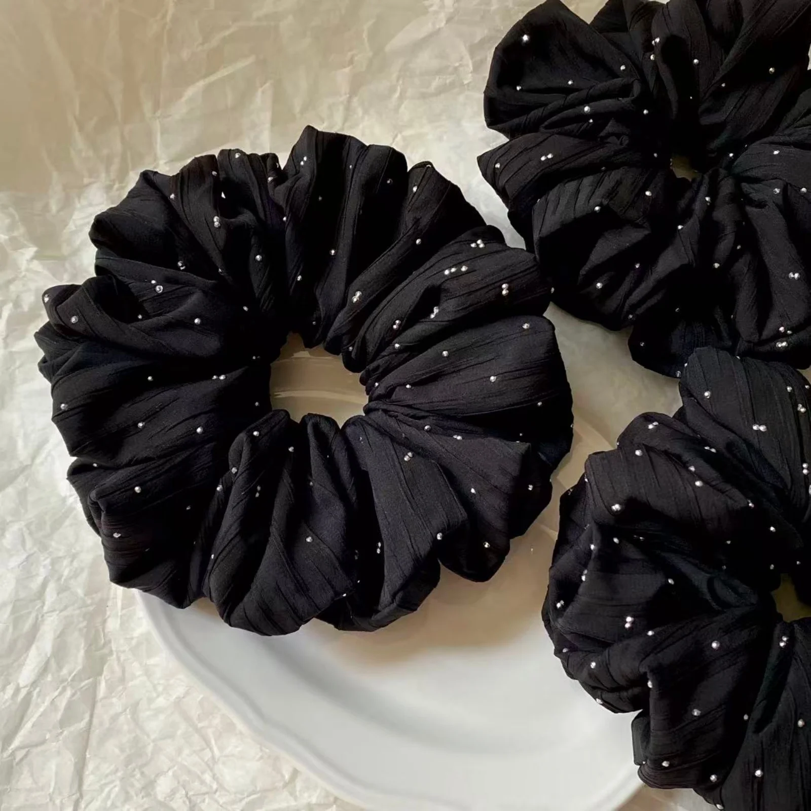 Thumbnail 3 - #39 Cheap Scrunchie Hair Ties Worth Buying