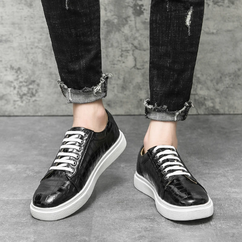 

High Quality Crocodile Patterned Board Shoes with Lace Up for Increased Breathability Fashionable and Casual Men Shoes