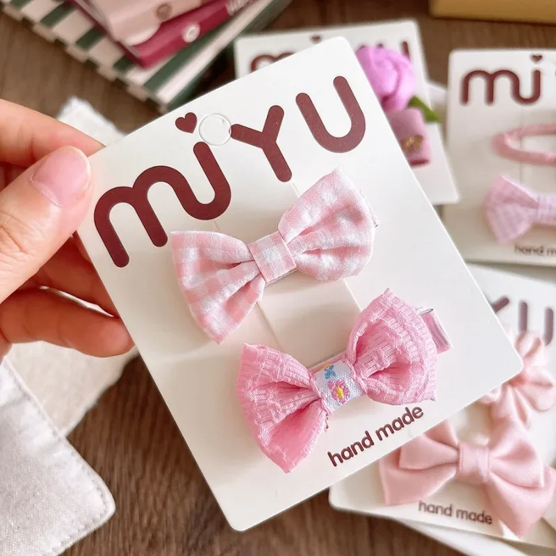 

2pcs Fabric Sweet Bow Children Baby Hair Clips Hairpins BB Girls Bangs Kids Barrettes Flower and Bow Hairpins Kids Accessories