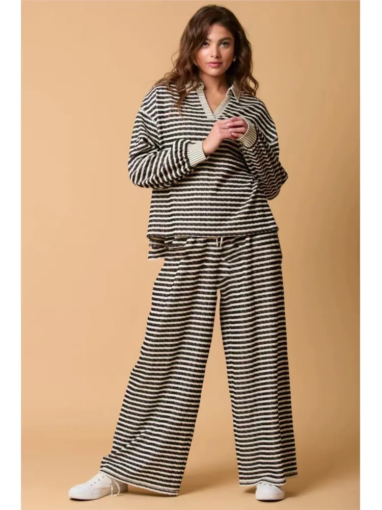 

Модный топ нестандартной формы с v-образным вырезом и длинными рукавами + широкие брюки, комплект из 2 предметов для женщин, осенний элегантный полосатый свободный повседневный костюм, женский